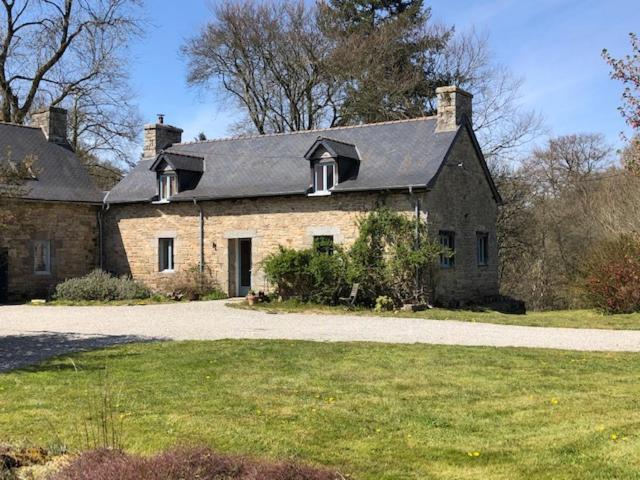 Merveilleux Cottage Dans Parc De 7,5 Hectares Saint-Nicolas-du-Pélem Eksteriør bilde